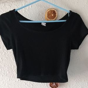 Black crop top, colsie brand, M